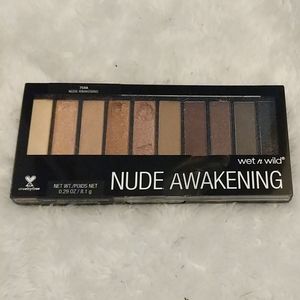 Wet and wild nude awakening palette